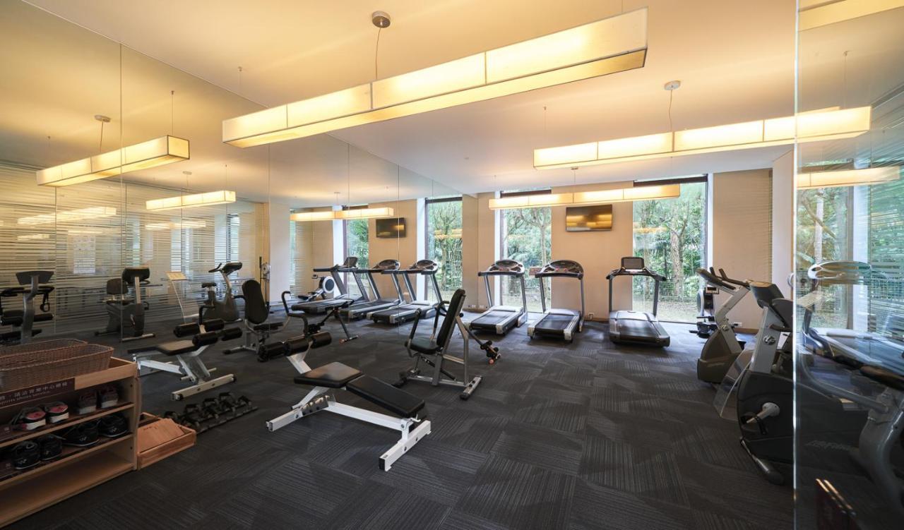 Hotel Royal Chiao Hsi Джиаоси Екстериор снимка The gym at the hotel